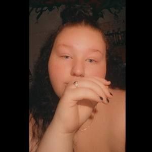 Meet your Posher, Vicky